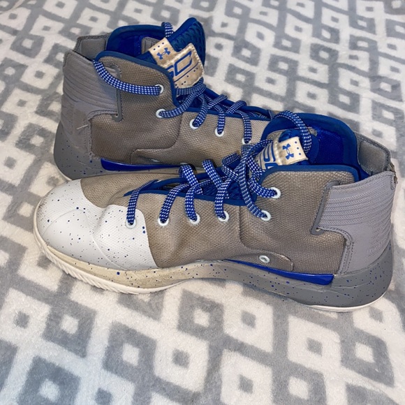 UNDER ARMOR BASKETBALL SHOES STEVEN CURRY - Picture 2 of 6